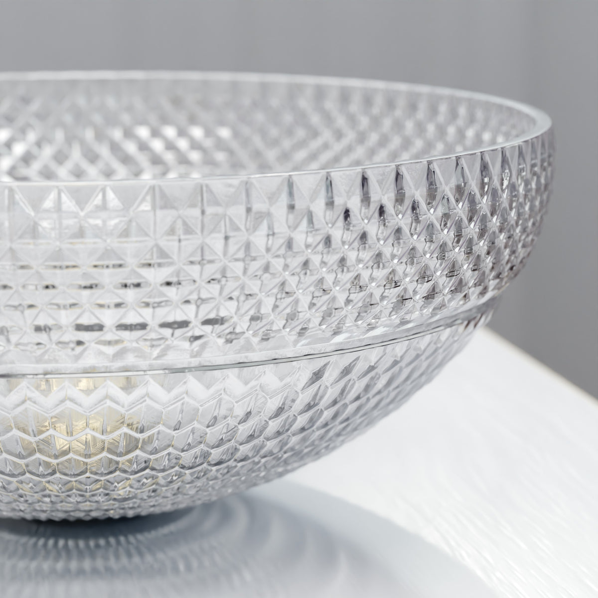 Modern Novatto Cristallo Diamond clear crystal glass vessel bathroom sink with round design, high-quality transparent material.