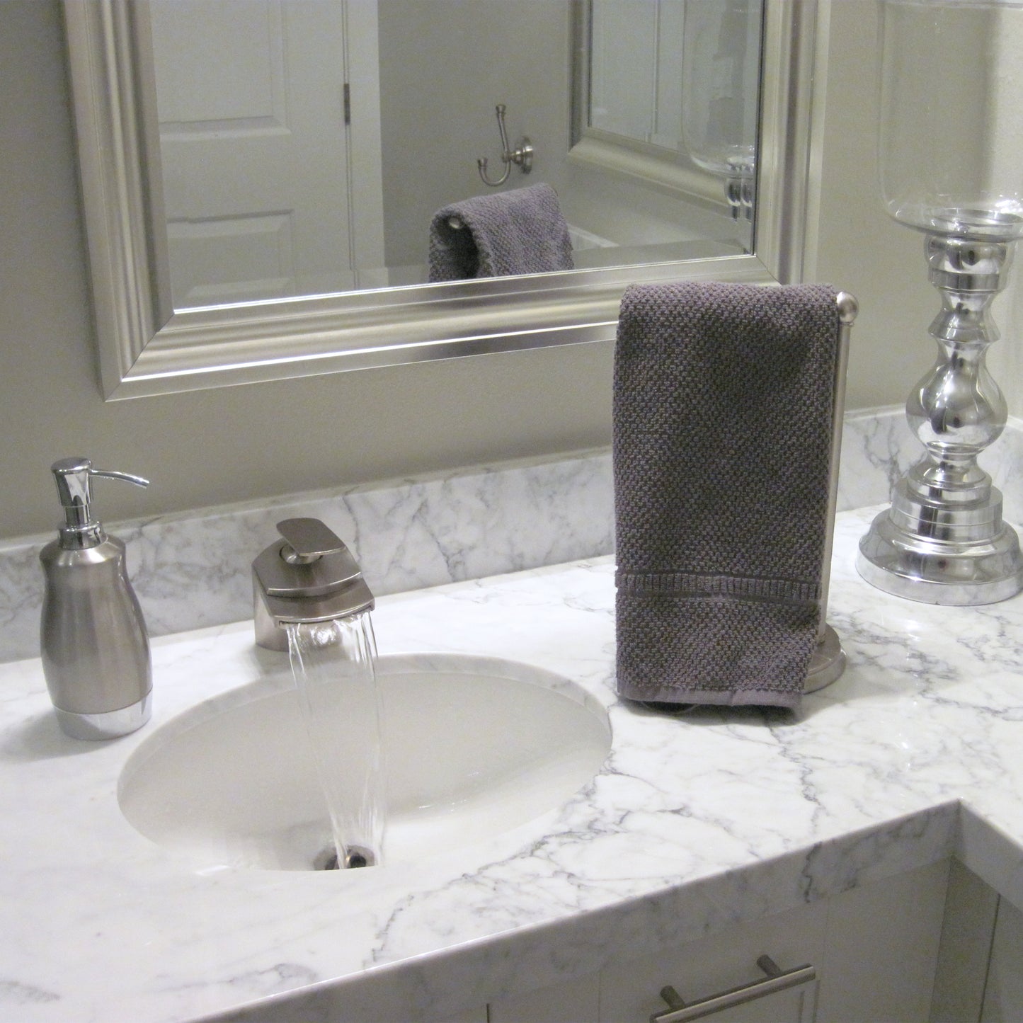 Modern Single Handle Waterfall Lavatory Faucet, NBF-084 Series