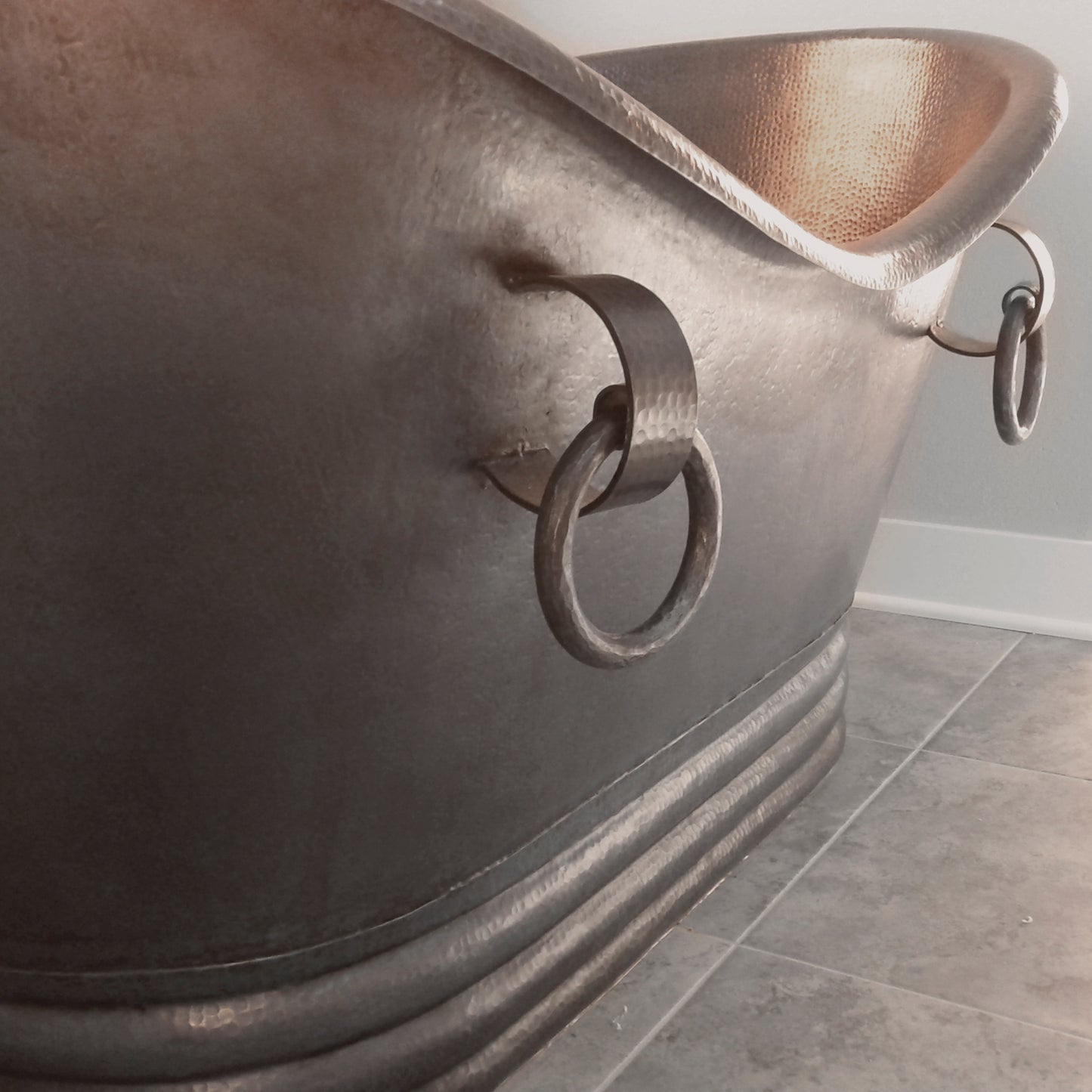 Adamo Freestanding Hammered Copper Bath Tub NBT-ADA series